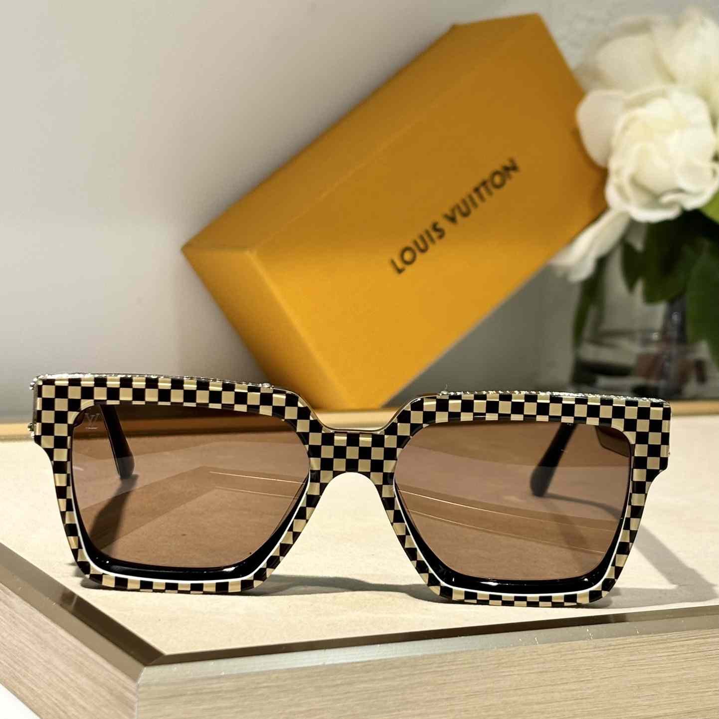 Louis Vuitton 1.1 Millionaires Damier Pop Sunglasses Z2394W - Image 2