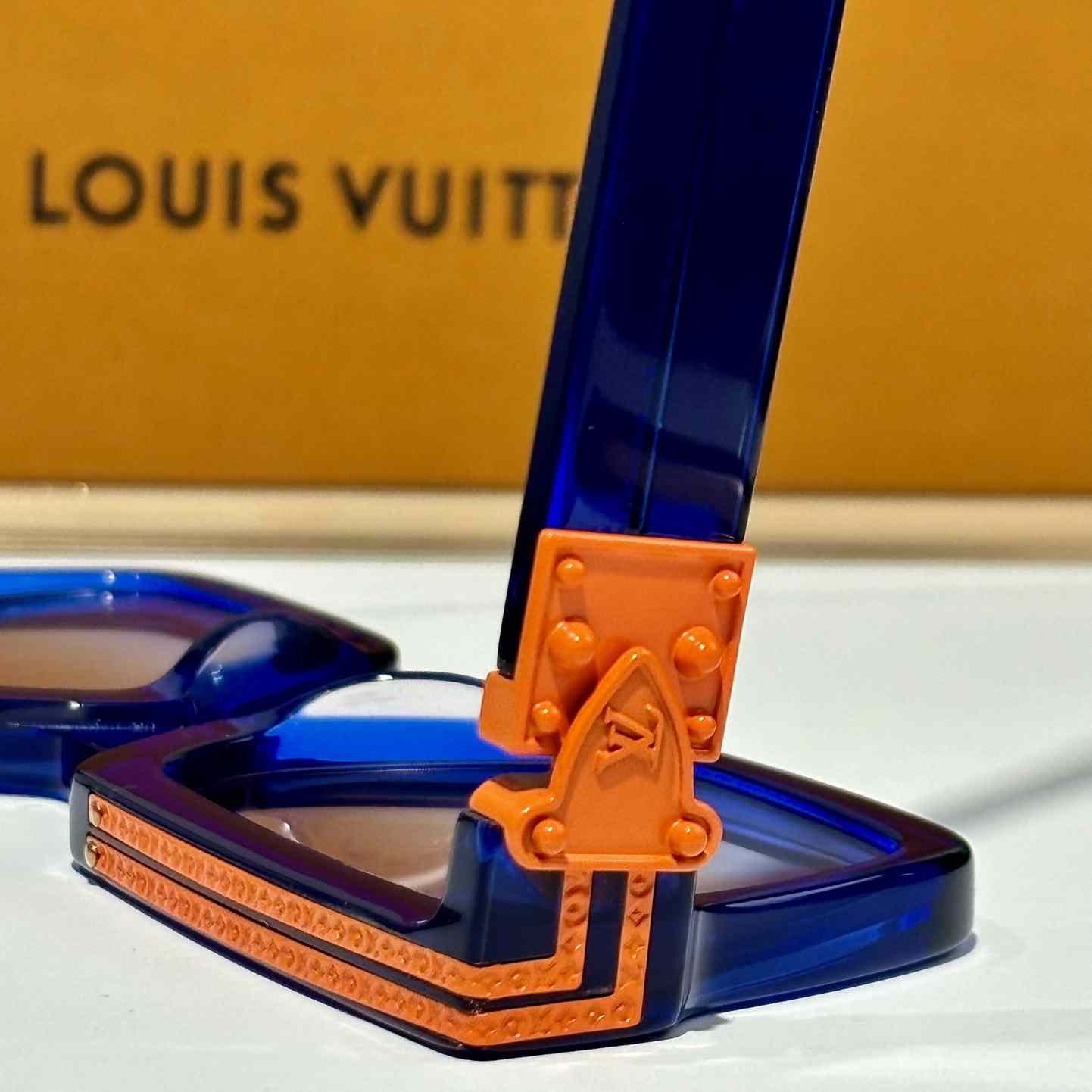 Louis Vuitton 1.1 Millionaires Sunglasses Z2436W - Image 7