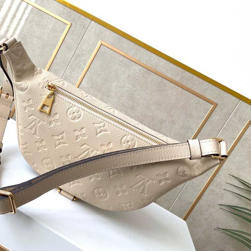 Louis Vuitton Bumbag M44812 - Image 2