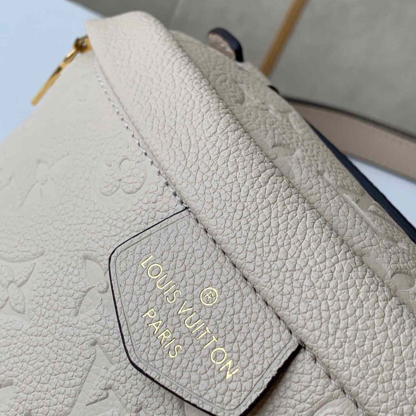 Louis Vuitton Bumbag M44812 - Image 6