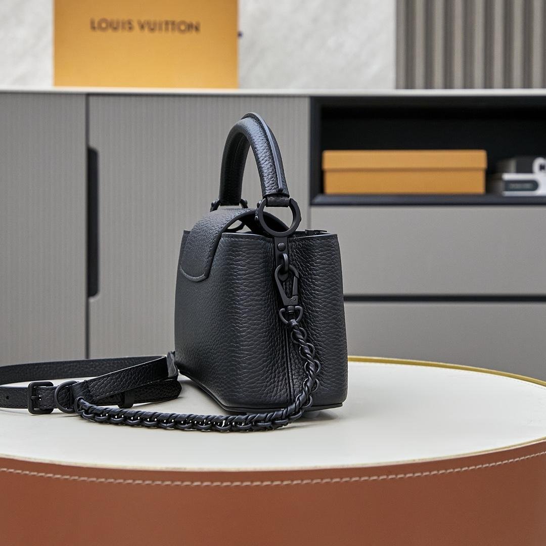 Louis Vuitton Capucines East-West Mini M23955 - Image 5