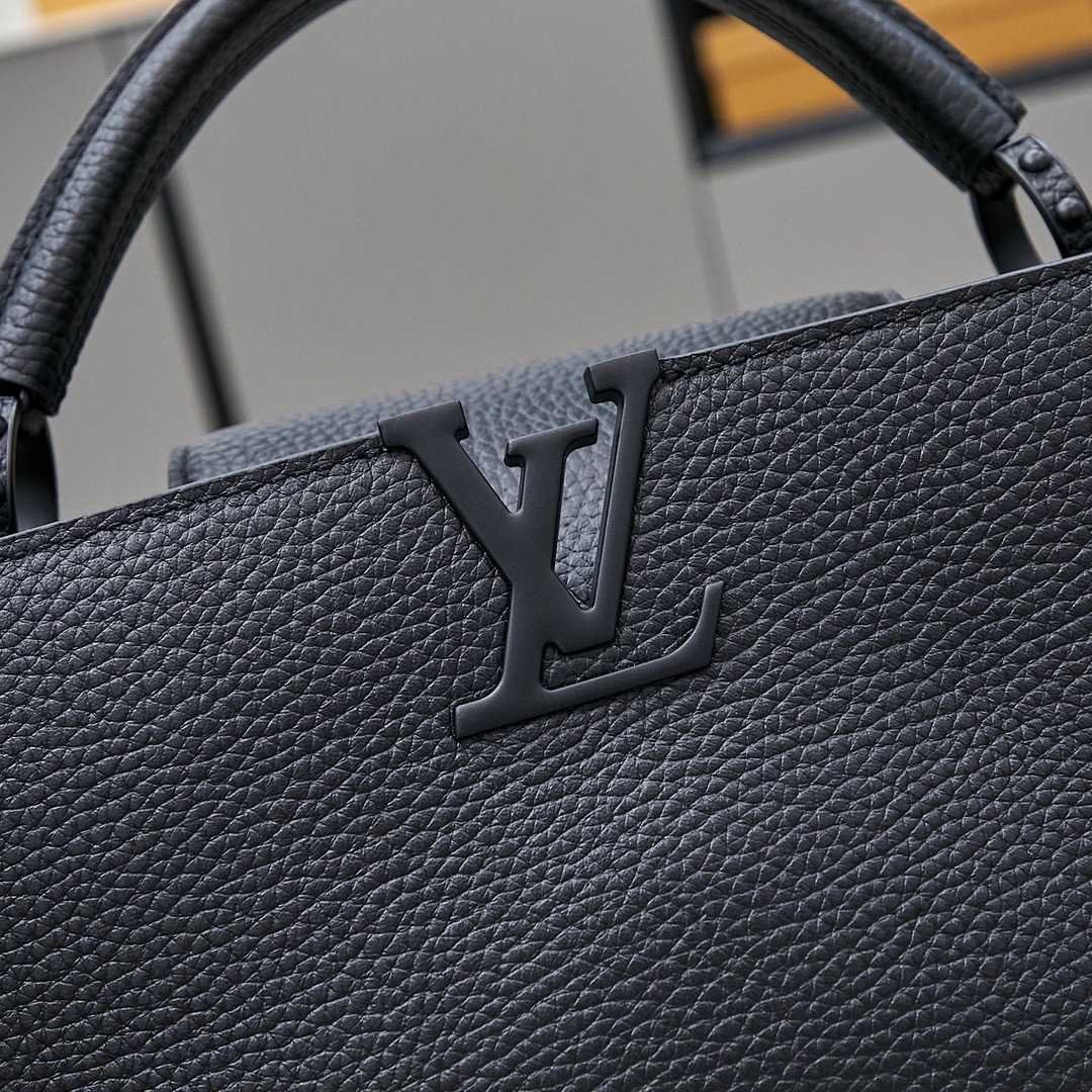 Louis Vuitton Capucines East-West MM M23947 - Image 6