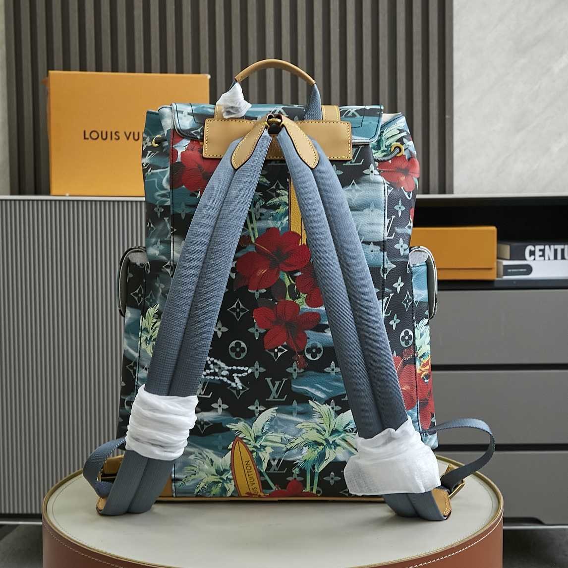 Louis Vuitton Christopher MM M24996 - Image 4