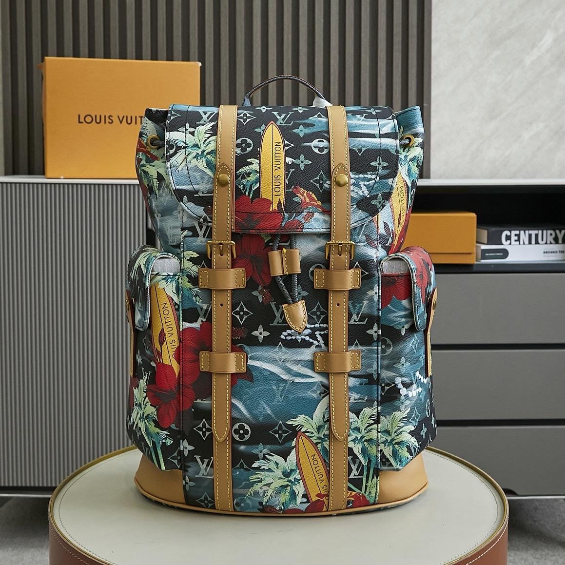 Louis Vuitton Christopher MM M24996 - Image 2