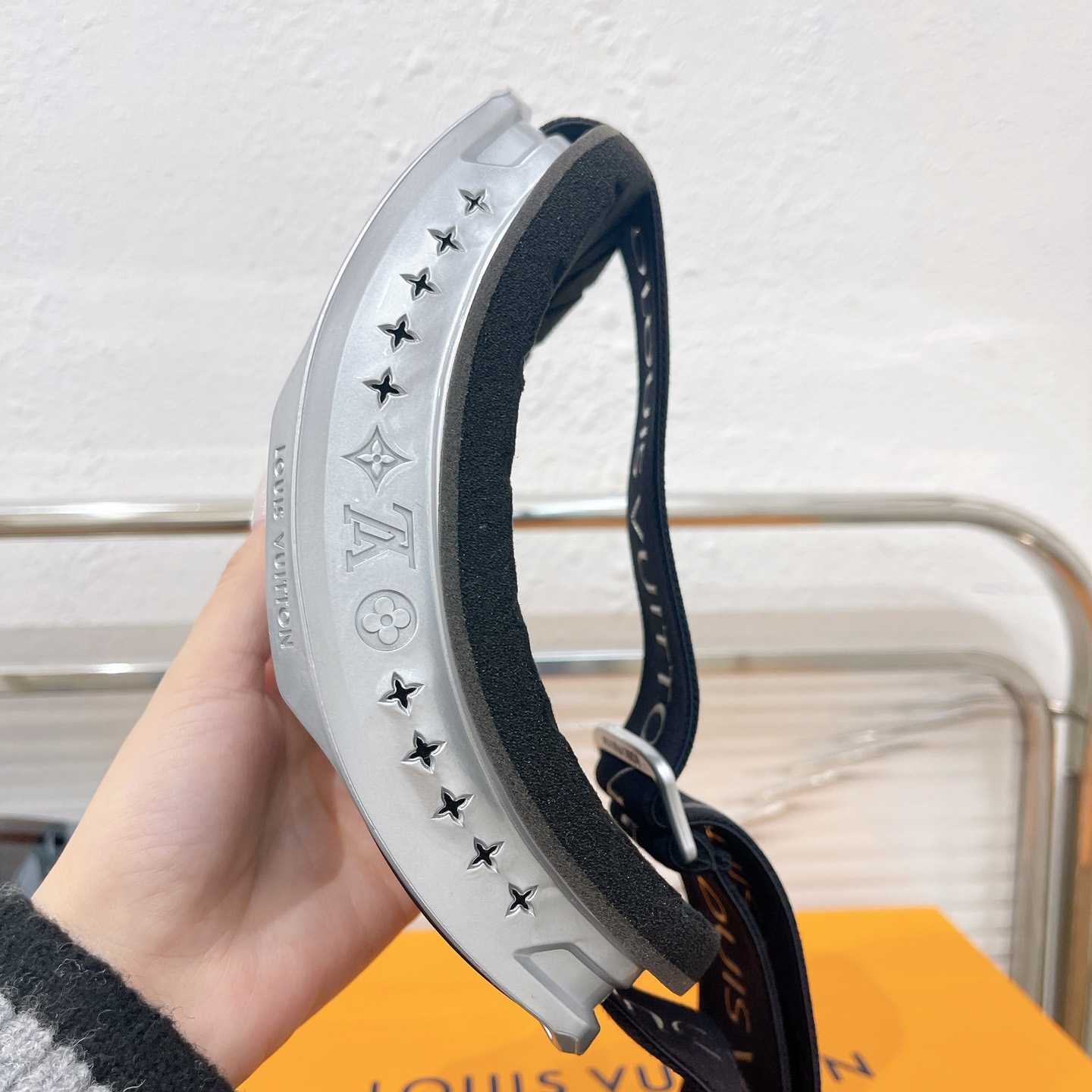 Louis Vuitton LV Snow Mask (White) - Image 8