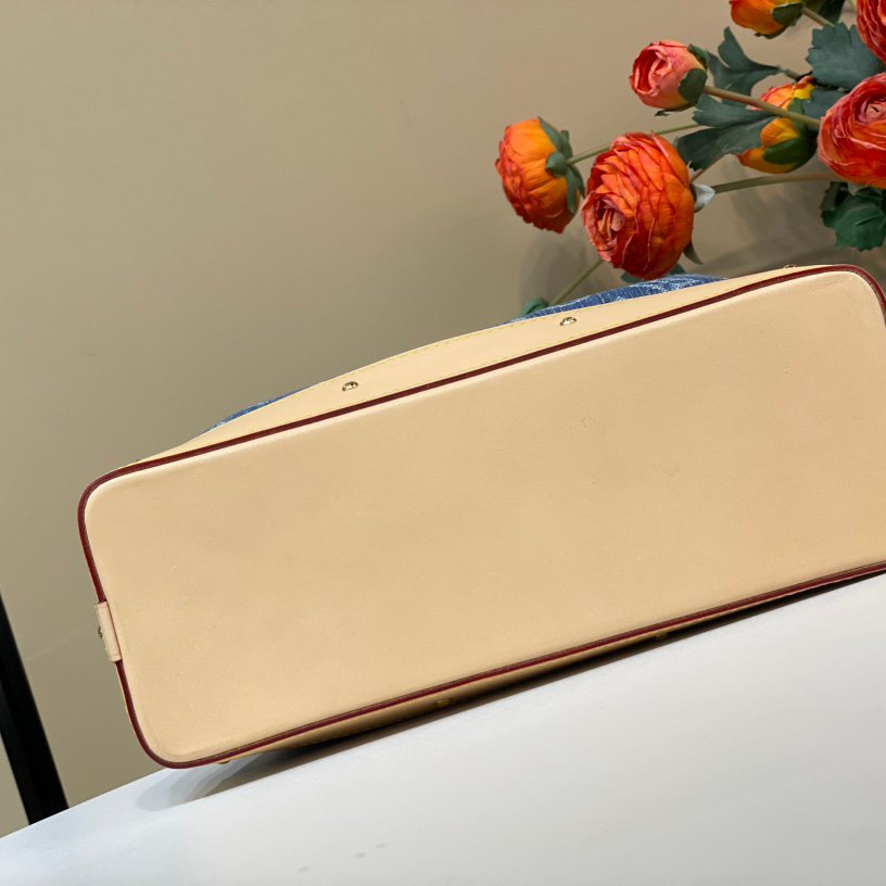 Louis Vuitton LV x TM Cosmetic Pouch GM M13893 - Image 9