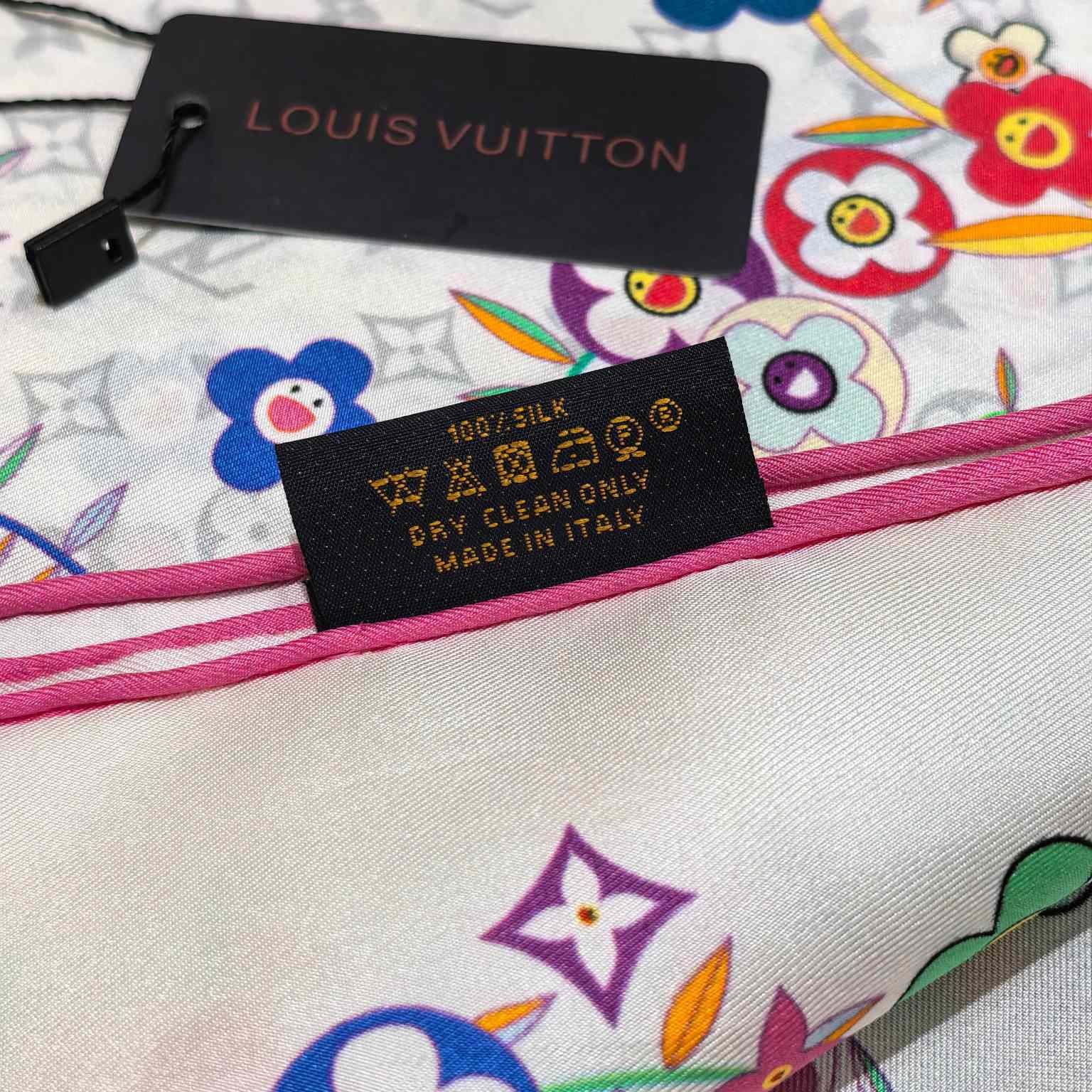 Louis Vuitton LV x TM Monogram Superflat Flowers Square 90 M96263 - Image 7