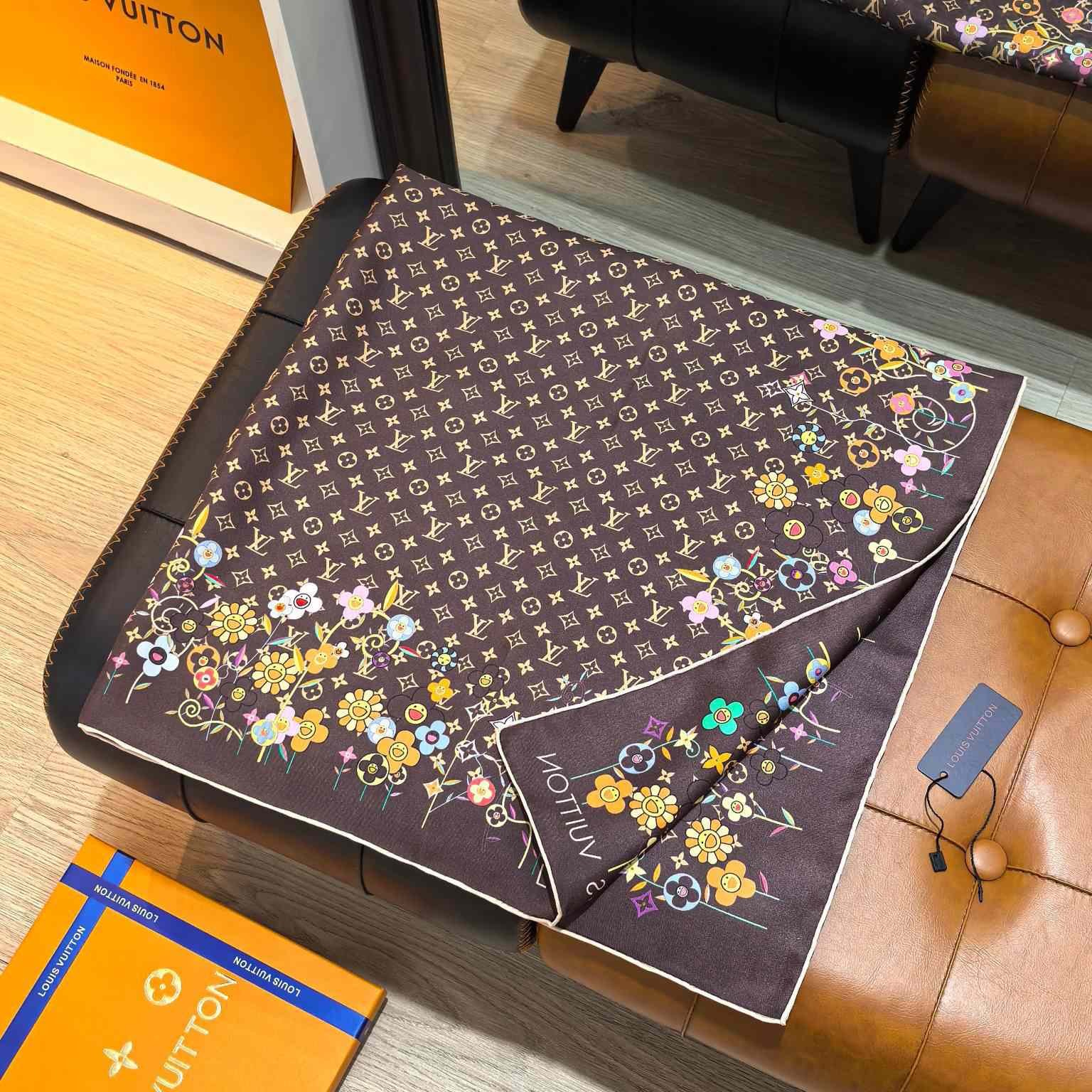 Louis Vuitton LV x TM Monogram Superflat Flowers Square 90 - Image 3