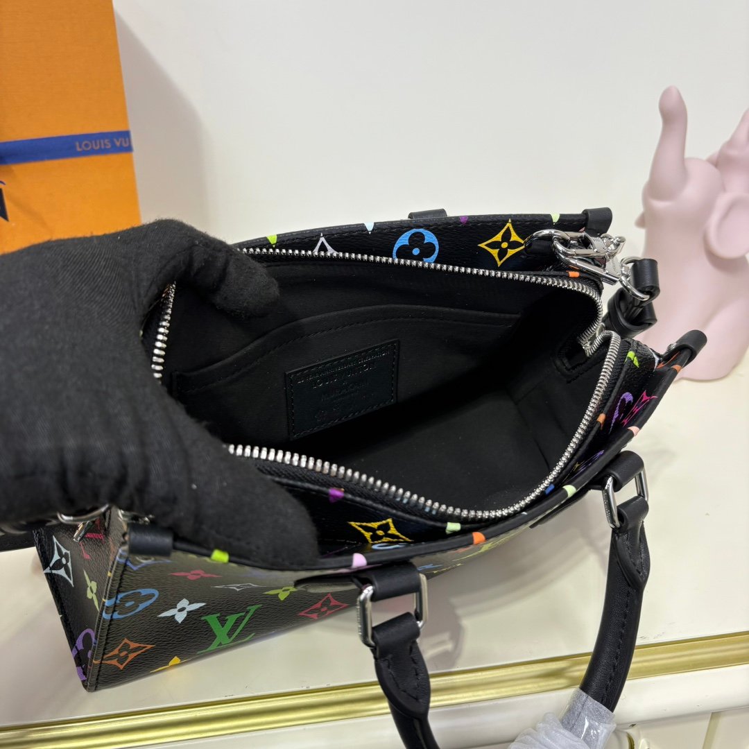 Louis Vuitton LV x TM OnTheGo East West Chain M13260 - Image 6