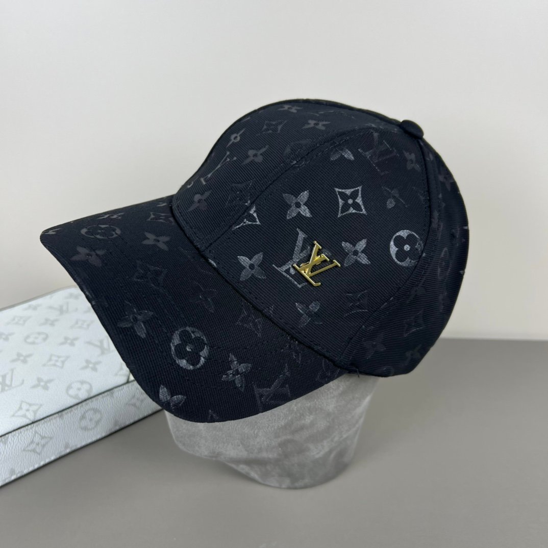 Louis Vuitton Monogram Cap (Black)