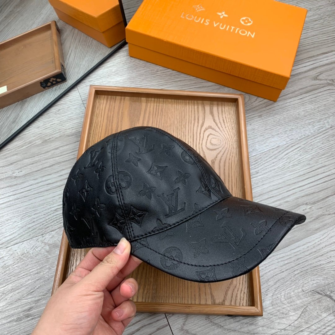 Louis Vuitton Monogram Shadow Cap M76580 - Image 8