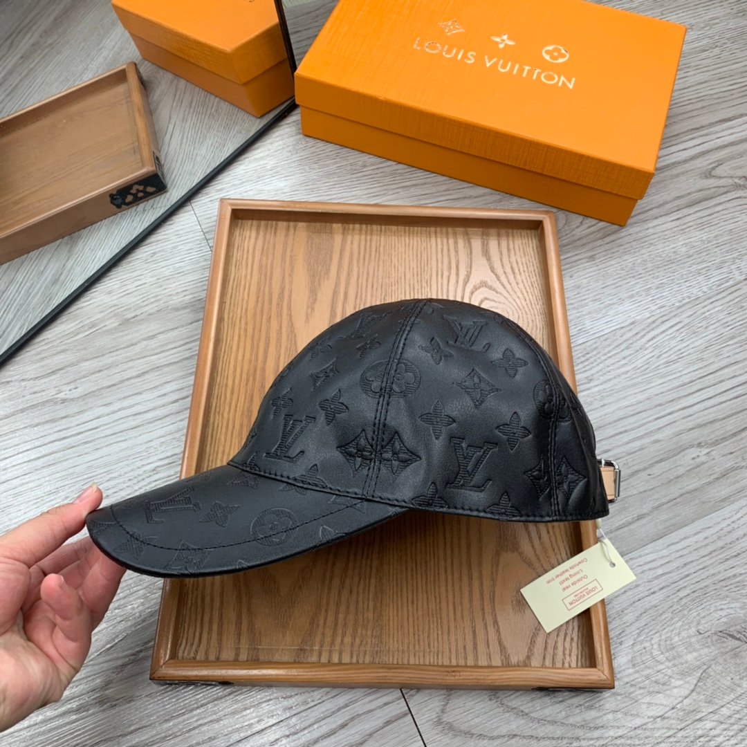 Louis Vuitton Monogram Shadow Cap M76580 - Image 5