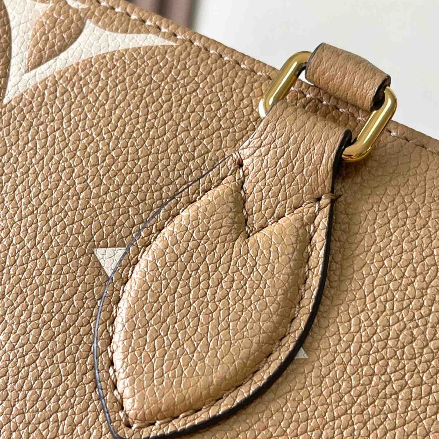 Louis Vuitton OnTheGo PM M12513 - Image 7