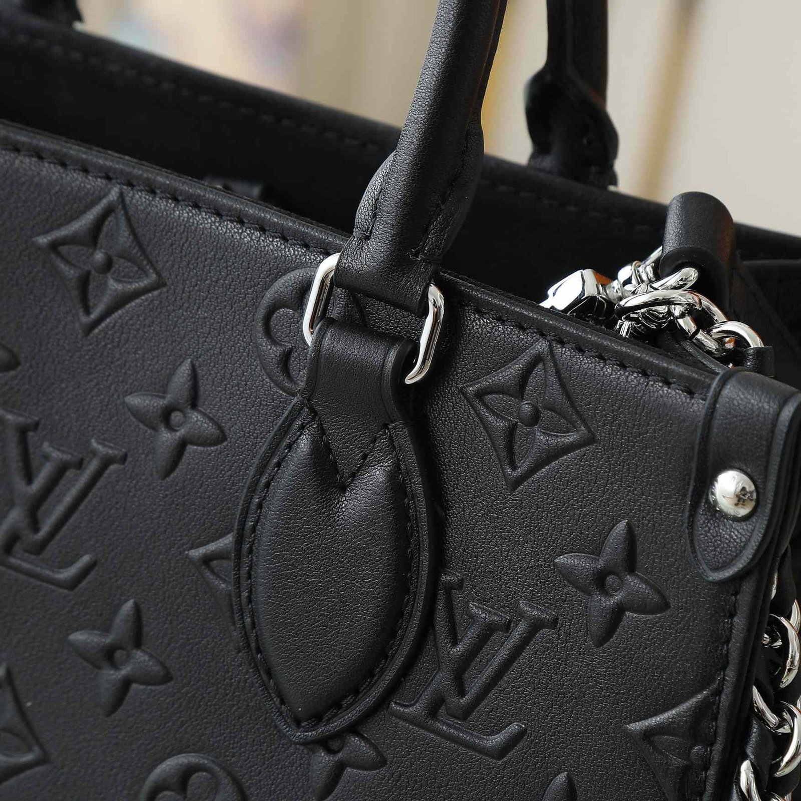 Louis Vuitton OnTheGo PM M14576 - Image 7