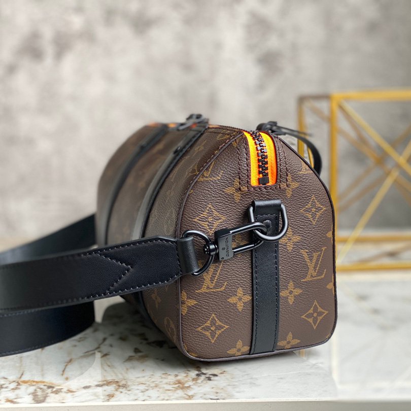 Louis Vuitton Pre-Owned Monogram LV Friends City Keepall Shoulder Bag M45652 - Image 8