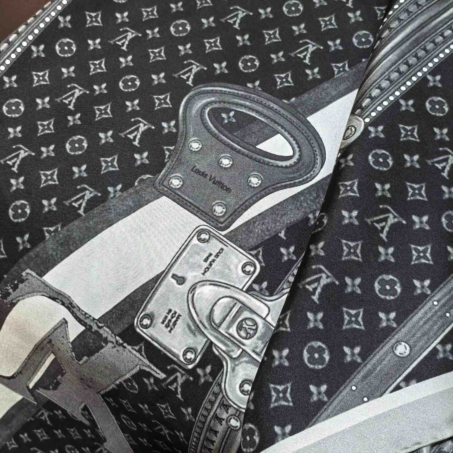 Louis Vuitton Time Trunk Square 90 - Image 4
