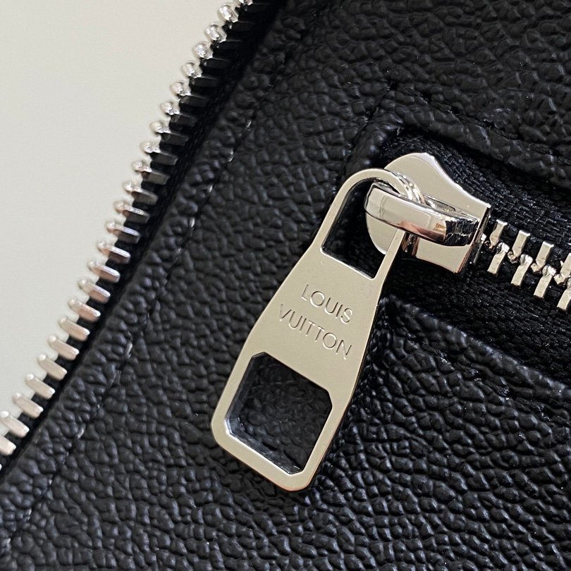 Louis Vuitton Toiletry Bag M11510 - Image 9