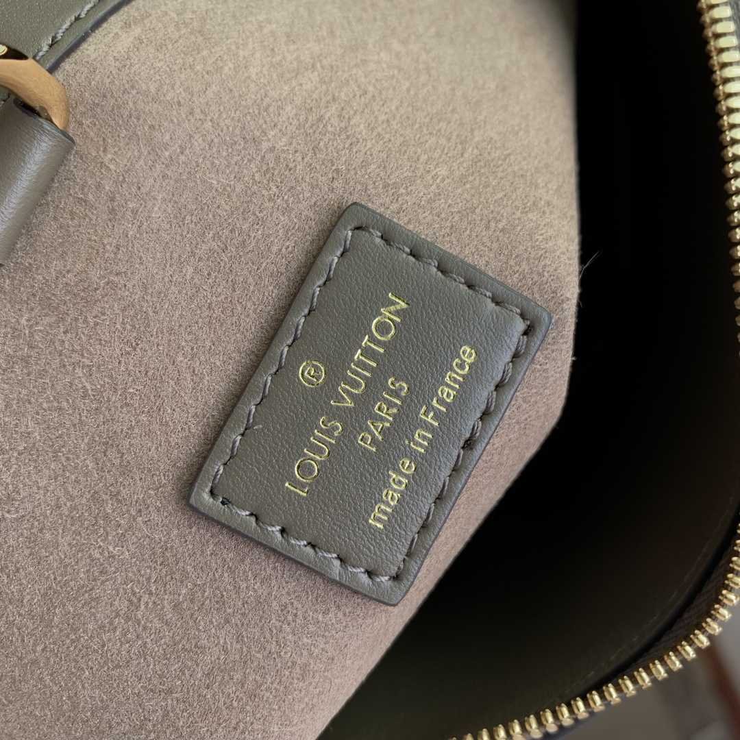 Louis Vuitton Vendôme MM M22927 - Image 8